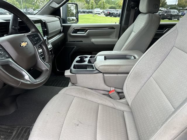 Used 2025 Chevrolet Silverado 2500 LT w/ Convenience Package AWD/4WD image 9