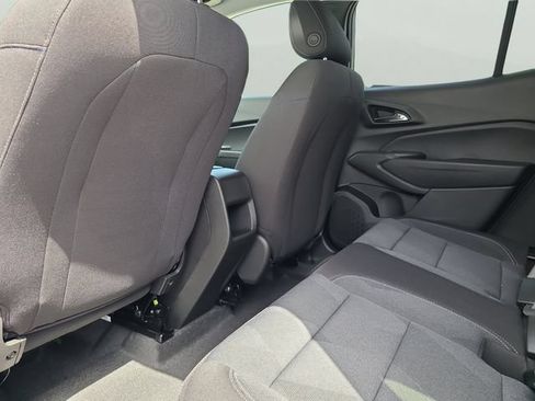 New 2026 Chevrolet Trax LS w/ LS Convenience Package FWD image 10