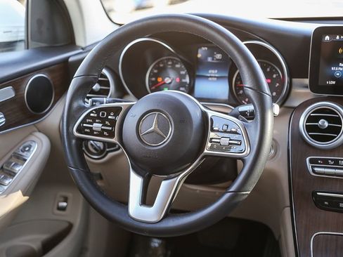 Used 2021 Mercedes-Benz GLC 300 4MATIC image 16
