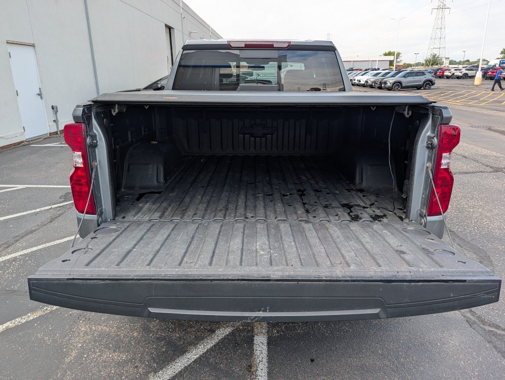 Used 2021 Chevrolet Silverado 1500 LT w/ Z71 Off-Road Package AWD/4WD image 9
