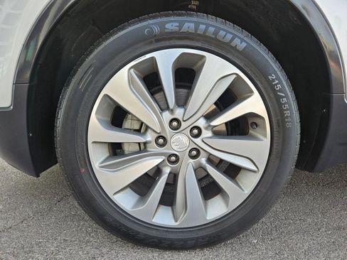 Used 2017 Buick Encore Preferred AWD/4WD image 22