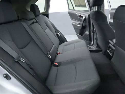 Certified 2022 Toyota RAV4 LE image 25