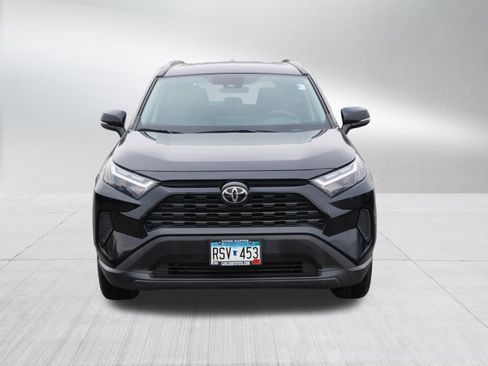 Used 2022 Toyota RAV4 XLE w/ Convenience Package image 2