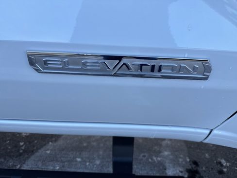 New 2026 GMC Canyon Elevation w/ Convenience Package image 24