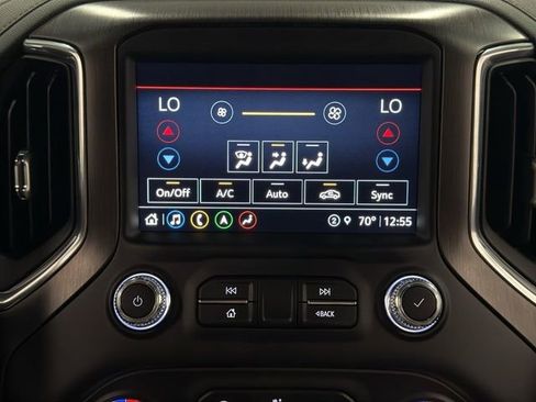 Used 2022 GMC Sierra 2500 AT4 w/ AT4 Preferred Package AWD/4WD image 28