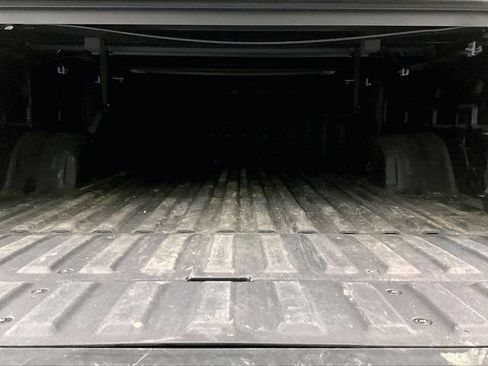 Used 2021 GMC Sierra 1500 AT4 w/ AT4 Premium Package AWD/4WD image 33