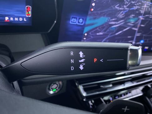 New 2026 Chevrolet Traverse LT w/ Driver Confidence Package image 8