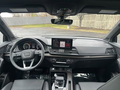 Certified 2025 Audi Q5 e Premium Plus w/ Premium Plus Package image 9