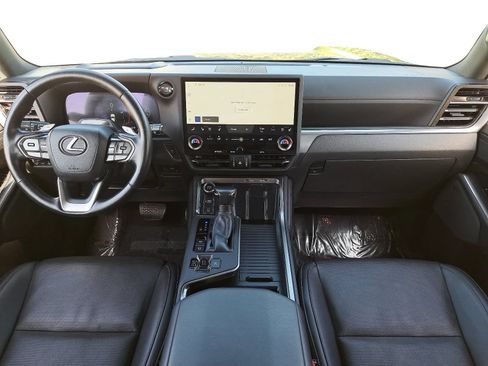 Used 2024 Lexus GX 550 w/ Accessory Package (31) AWD/4WD image 9