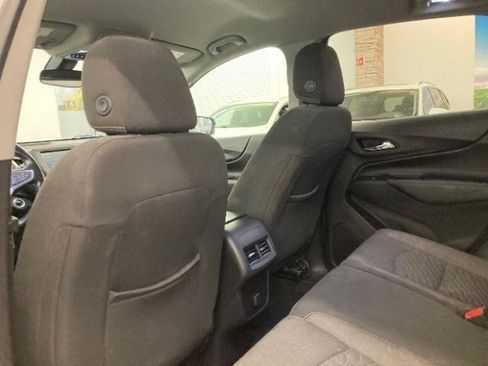 Used 2018 Chevrolet Equinox LT AWD/4WD image 12