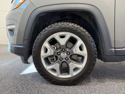 Used 2021 Jeep Compass Limited AWD/4WD image 11