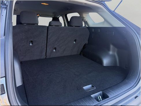 Used 2025 Kia Sportage LX image 16