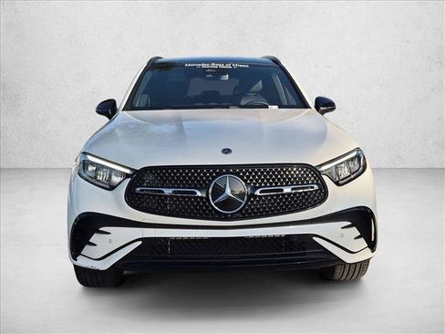 Used 2026 Mercedes-Benz GLC 300 4MATIC image 2