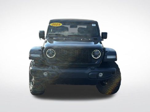 Used 2024 Jeep Wrangler Sport AWD/4WD image 2