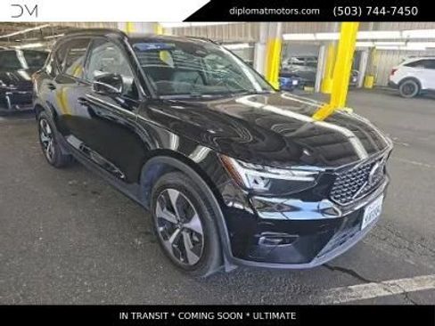 Used 2023 Volvo XC40 B5 Ultimate AWD/4WD image 3