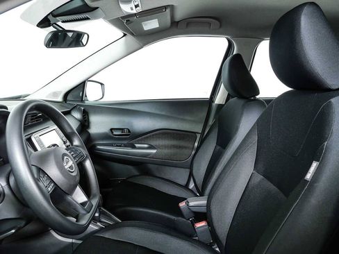 Used 2024 Nissan Kicks S FWD image 5