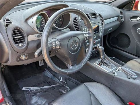 Used 2005 Mercedes-Benz SLK 350 image 10