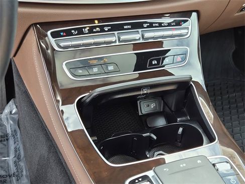 Used 2022 Mercedes-Benz E 350 4MATIC Sedan image 29