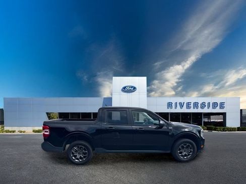 Used 2023 Ford Maverick XLT FWD image 2