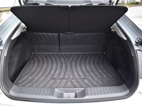 Used 2024 Toyota Prius XLE image 21