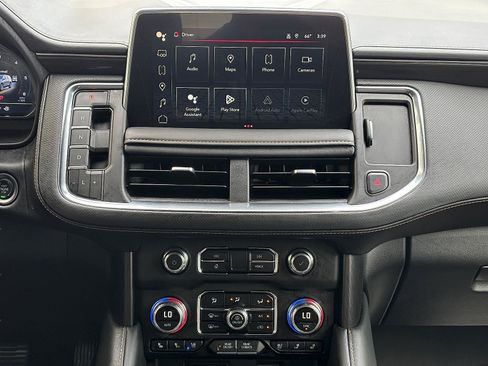 Used 2024 GMC Yukon XL AT4 w/ Technology Package AWD/4WD image 22