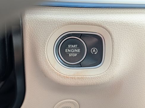 Used 2022 Mercedes-Benz GLE 350 4MATIC image 29