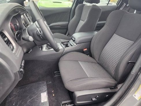 Used 2023 Dodge Charger R/T w/ Blacktop Package RWD image 9