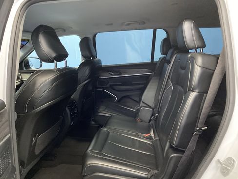 Used 2021 Jeep Grand Cherokee L Limited image 28