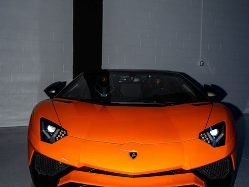 Used 2017 Lamborghini Aventador LP 750-4 Superveloce image 24