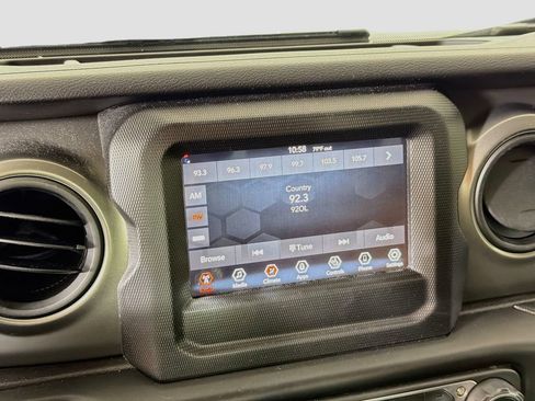 Used 2023 Jeep Wrangler Sport AWD/4WD image 32