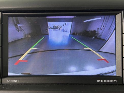 Used 2019 Dodge Grand Caravan SE FWD image 21