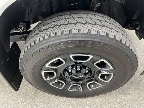 Used 2025 Ford F350 Platinum AWD/4WD image 17