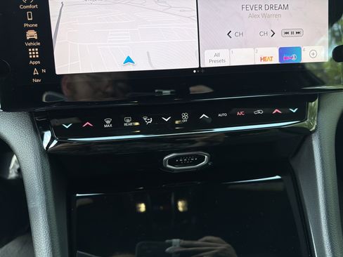 New 2026 Jeep Grand Cherokee Altitude AWD/4WD image 37