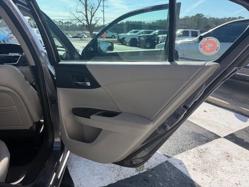 Used 2013 Honda Accord Touring image 13