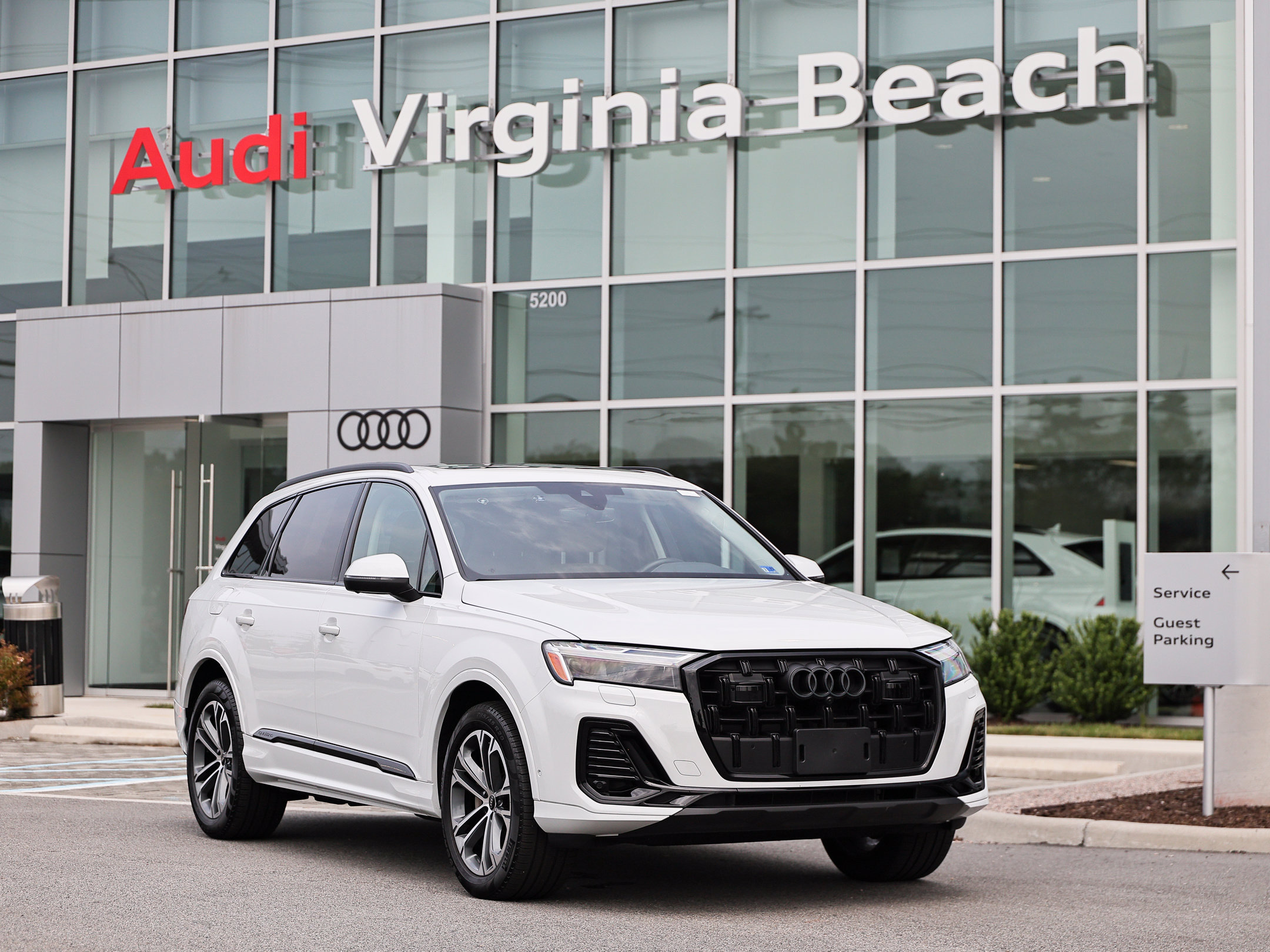 Used 2025 Audi Q7 2.0T Premium Plus AWD/4WD image 1