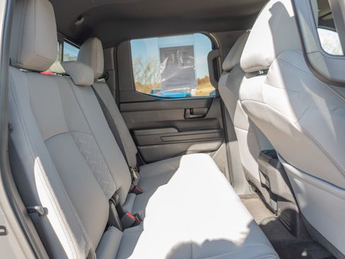 Certified 2025 Toyota Tacoma SR5 image 20