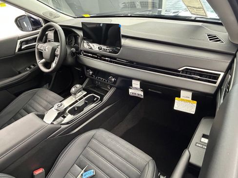 New 2026 Mitsubishi Outlander SE image 51