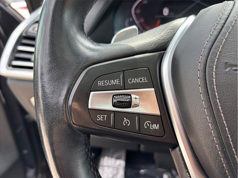 Used 2019 BMW X5 xDrive50i w/ Parking Assistance Package AWD/4WD image 28