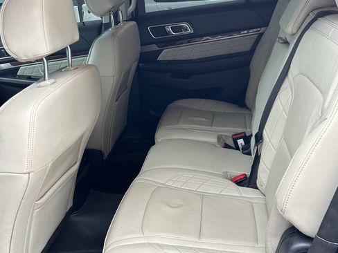 Used 2016 Ford Explorer Platinum AWD/4WD image 14