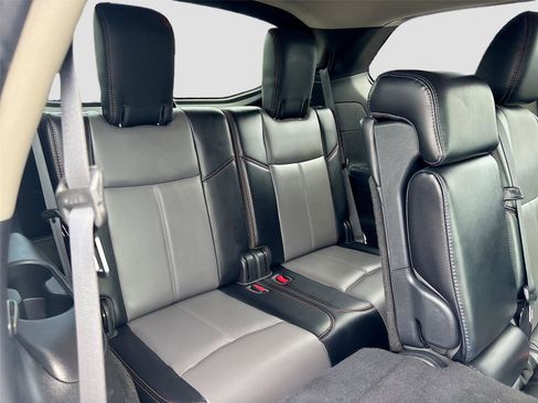 Used 2019 Nissan Pathfinder SL w/ Rock Creek Edition image 29