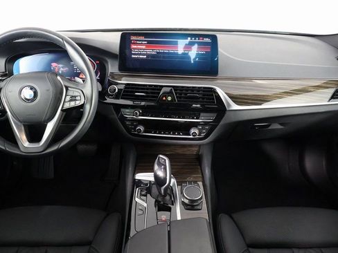 Used 2021 BMW 530i w/ Convenience Package image 7