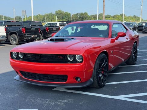 Used 2021 Dodge Challenger R/T Scat Pack w/ Shaker Package RWD image 11