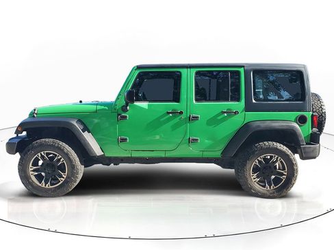 Used 2015 Jeep Wrangler Unlimited Sport w/ Connectivity Group AWD/4WD image 4