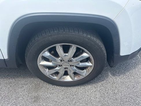 Used 2016 Jeep Cherokee Limited AWD/4WD image 18