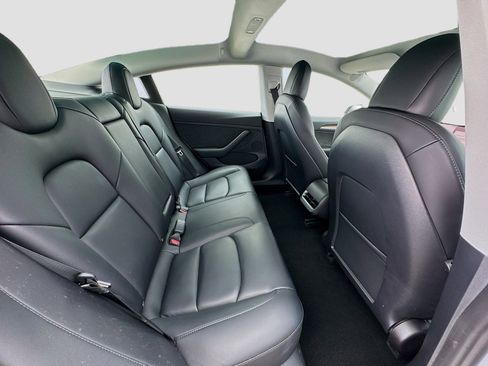 Used 2022 Tesla Model 3 Long Range AWD/4WD image 19