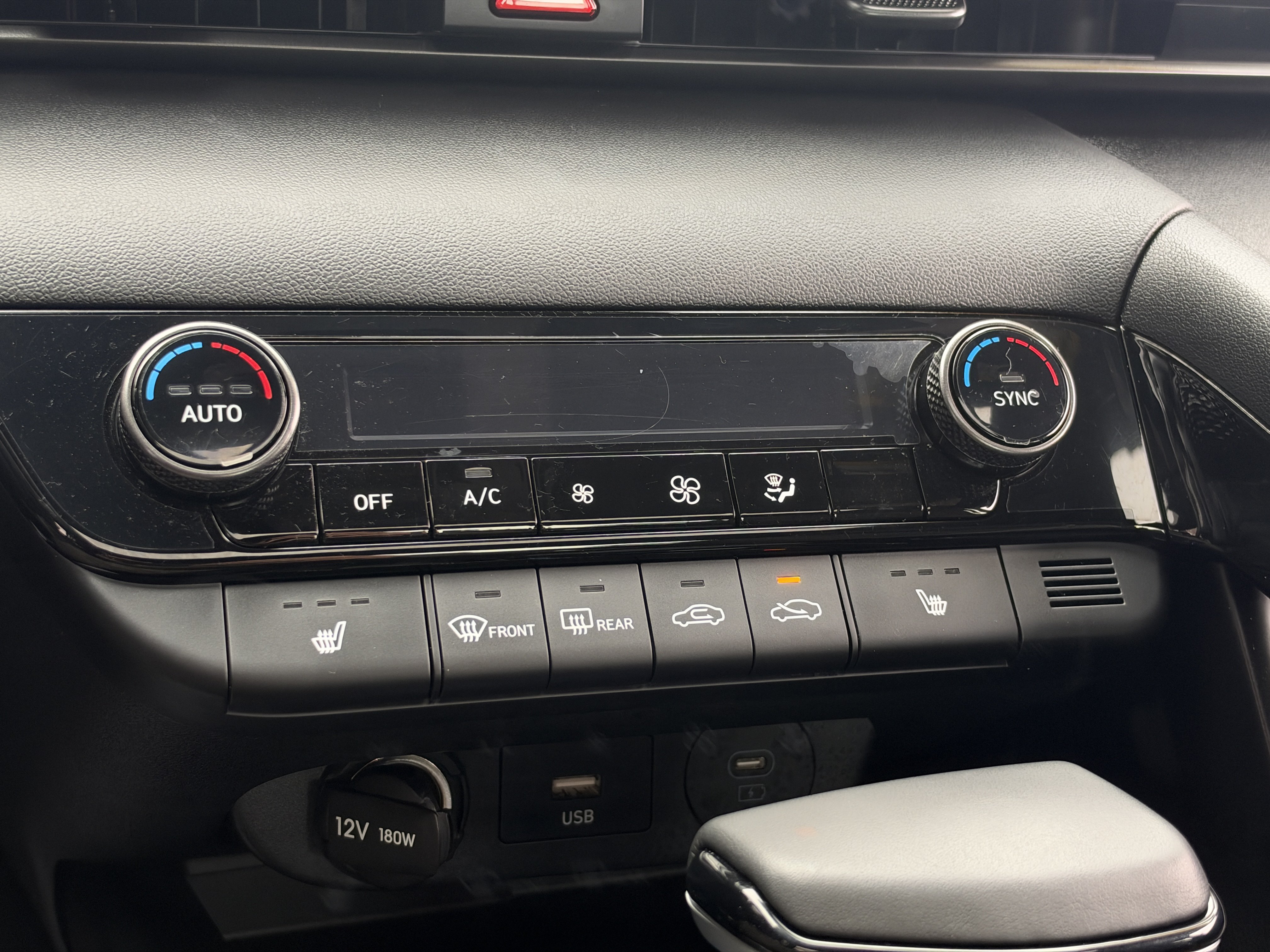 Certified 2026 Hyundai Elantra SEL Sport FWD image 34