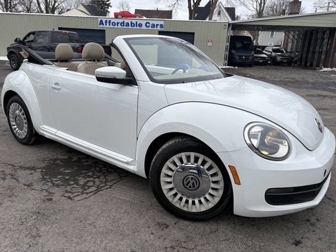 Used 2015 Volkswagen Beetle 1.8T image 8
