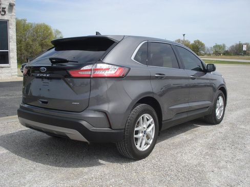 Used 2022 Ford Edge SEL w/ Cargo Accessory Package AWD/4WD image 8