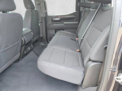 Used 2024 Chevrolet Silverado 1500 LT image 10