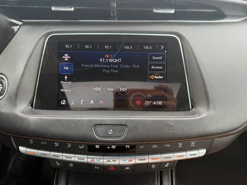 Used 2019 Cadillac XT4 Premium Luxury FWD image 18